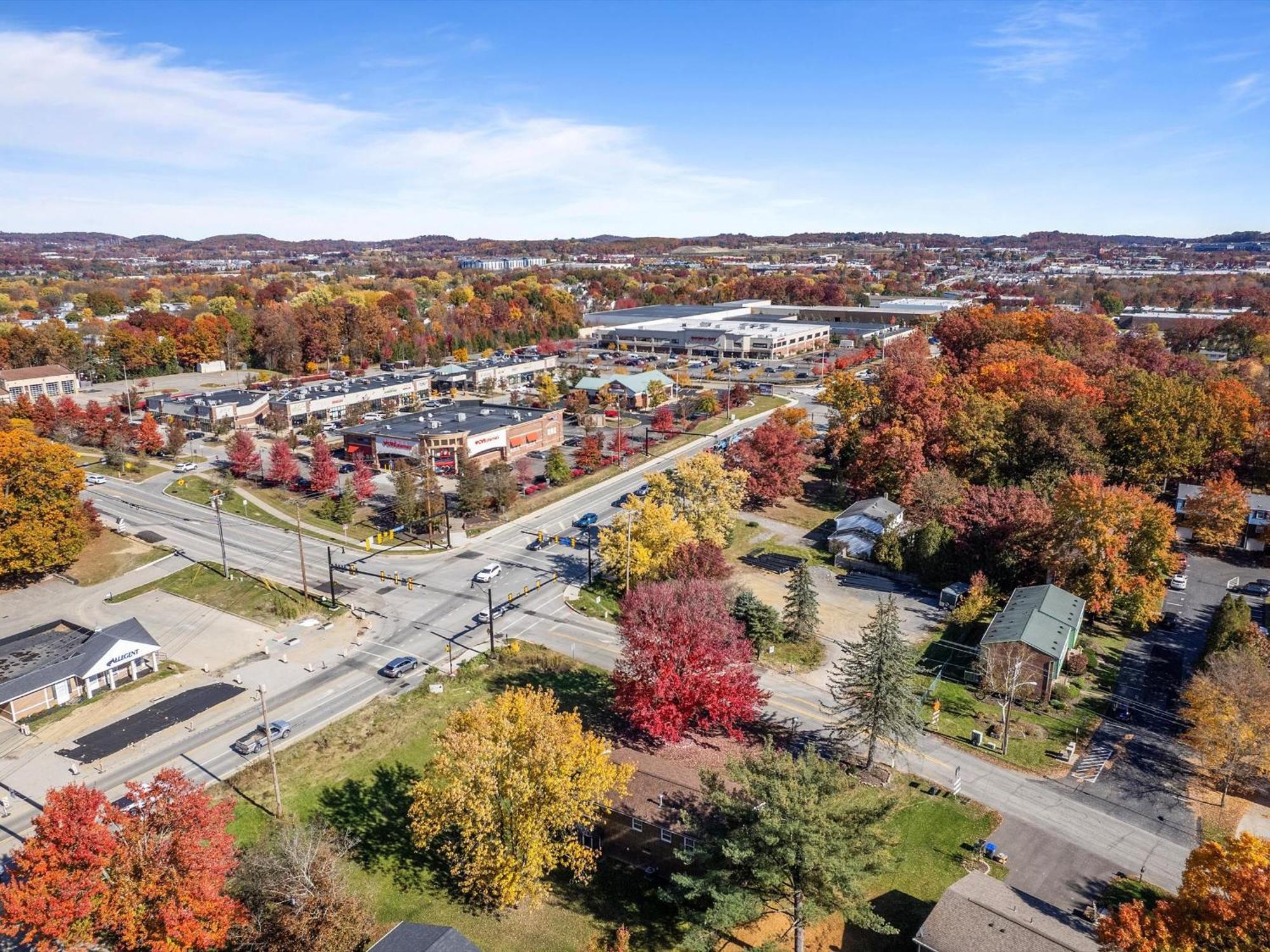 Modern And Accessible 5 Bedroom Home In Cranberry, Pittsburg With Game Room クランベリー・タウンシップ エクステリア 写真