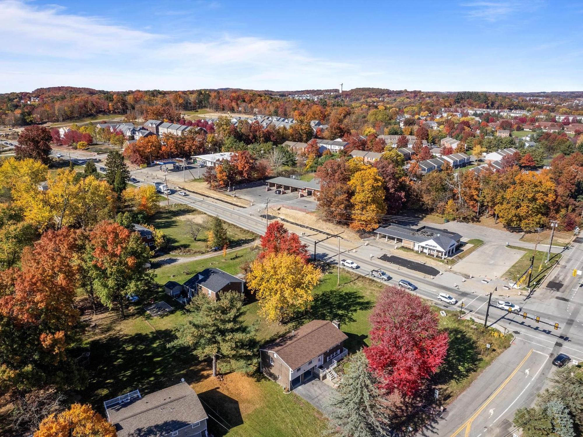 Modern And Accessible 5 Bedroom Home In Cranberry, Pittsburg With Game Room クランベリー・タウンシップ エクステリア 写真