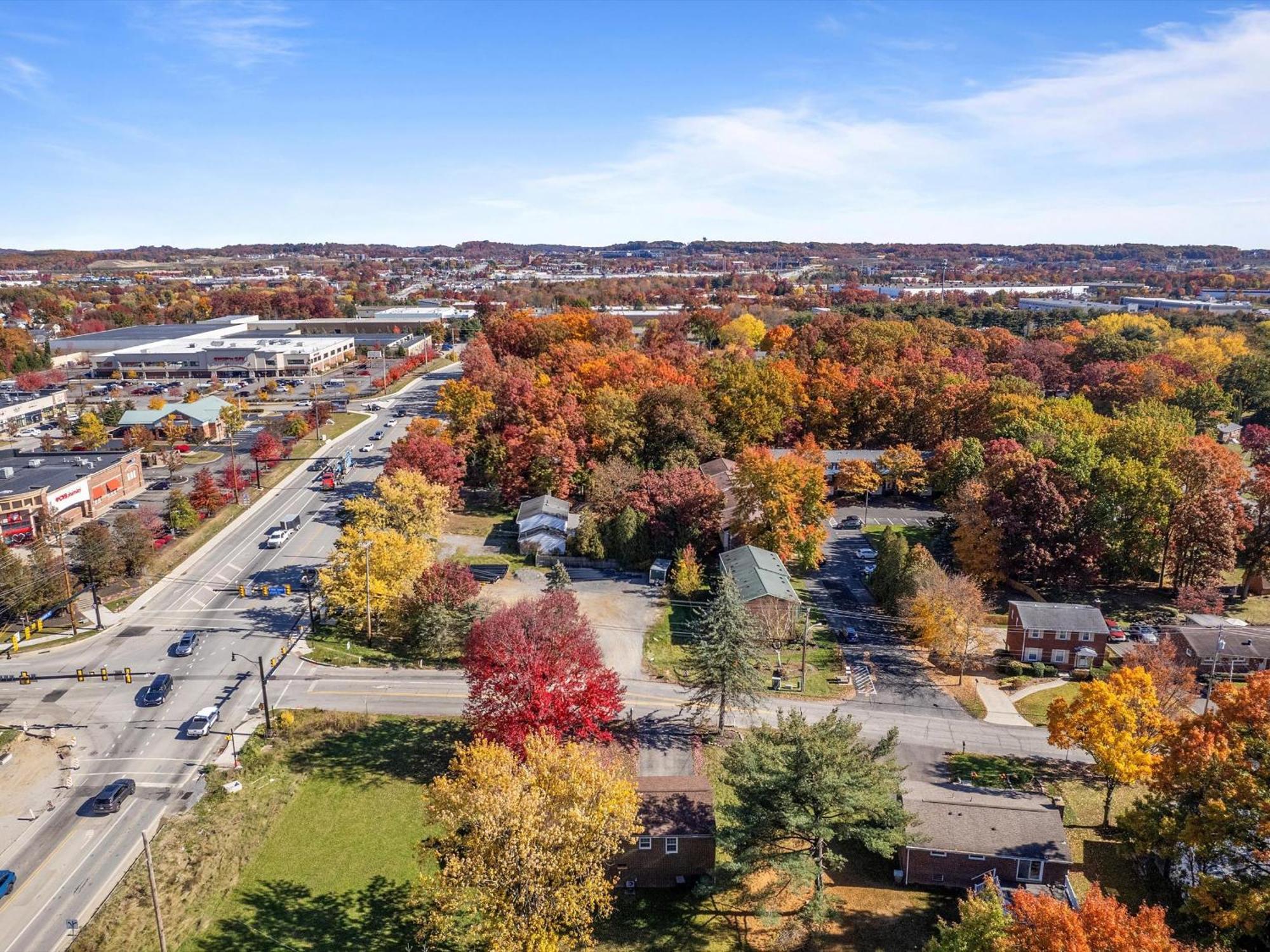 Modern And Accessible 5 Bedroom Home In Cranberry, Pittsburg With Game Room クランベリー・タウンシップ エクステリア 写真